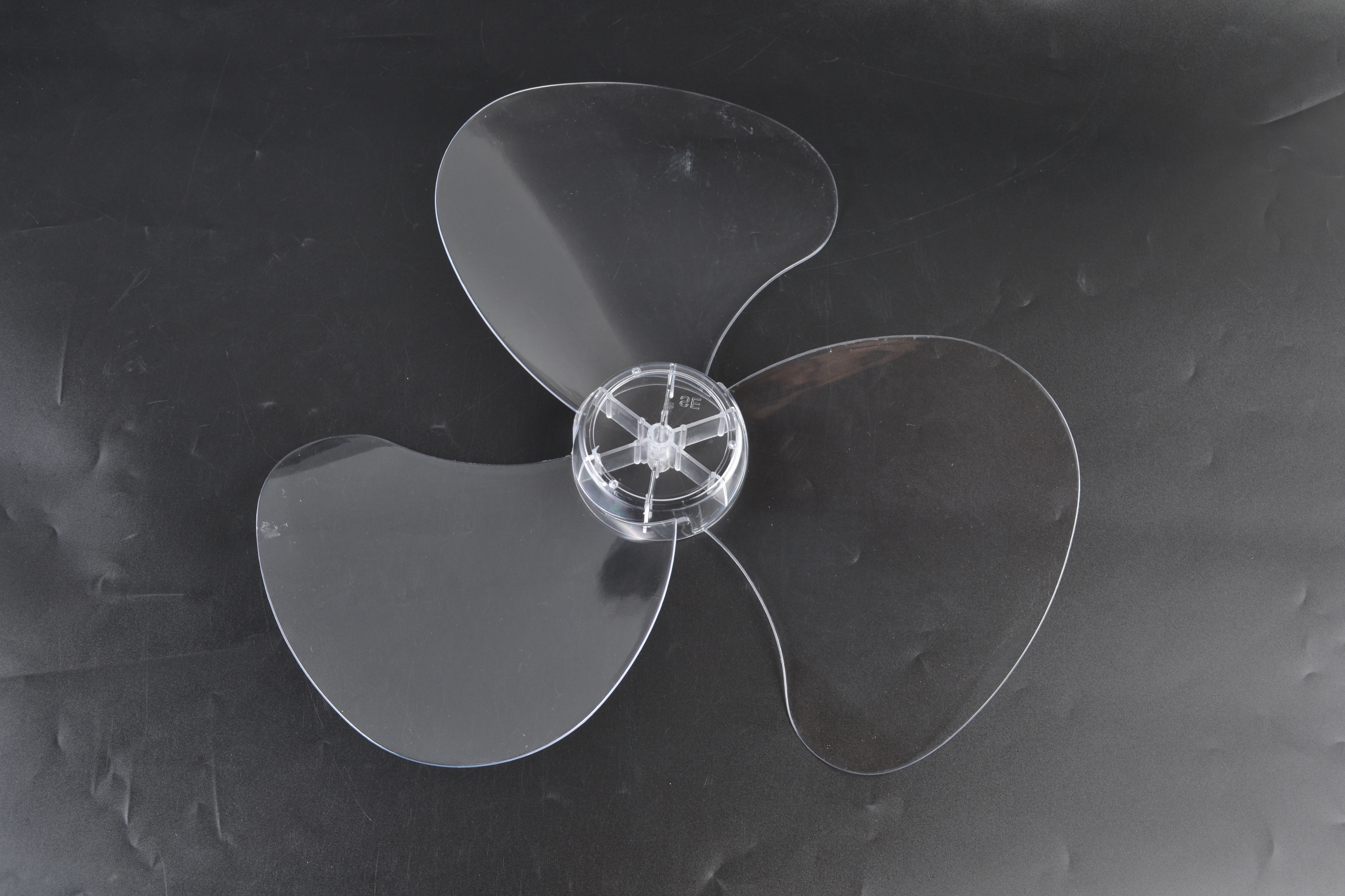 Blades - B06030068